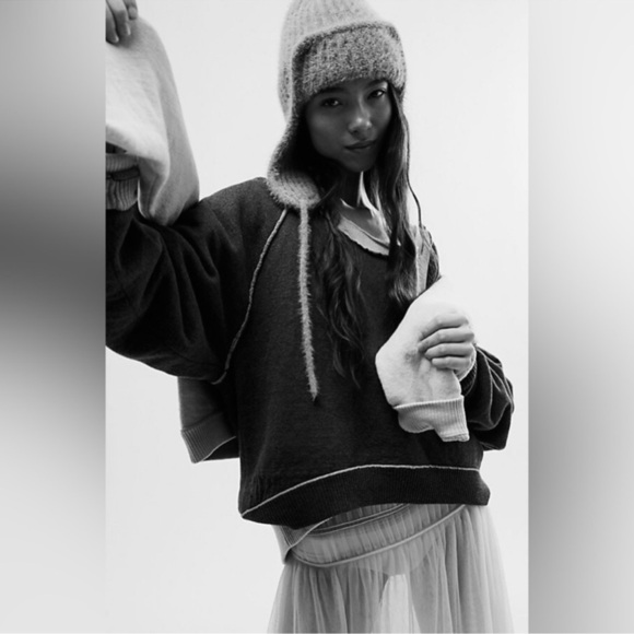 WE THE FREE VALENTINE OVERSIZED SLOUCHY BAGGY PULLOVER CASUAL SWEATER NWOT - Picture 8 of 12